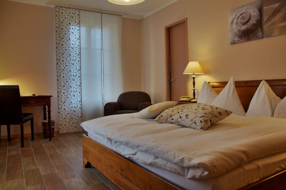 לוזאן Hostellerie Les Chevreuils מראה חיצוני תמונה